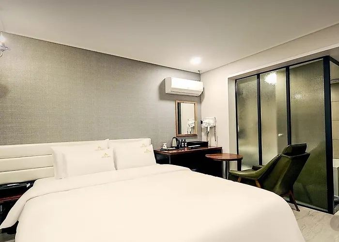 Louis Hotel Busan